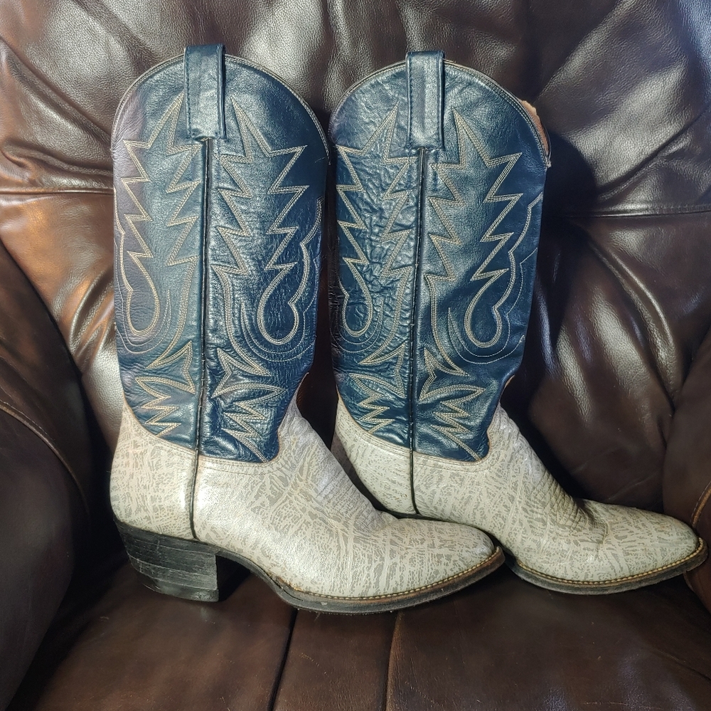 Cowtown Vintage Cowboy Boots 7D